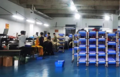 返乡青年在行动 乡村电商新引擎——开在村里的服装加工厂